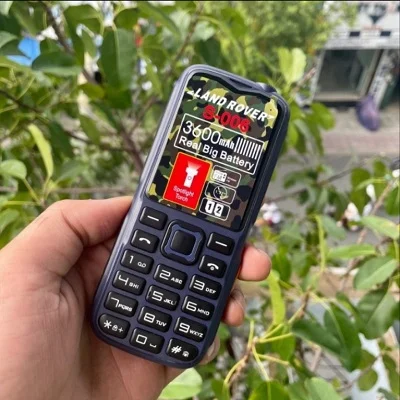 Land Rover S-006 – Telefon sa 3 SIM kartice Land Rover S-006 – Telefon sa 3 SIM kartice